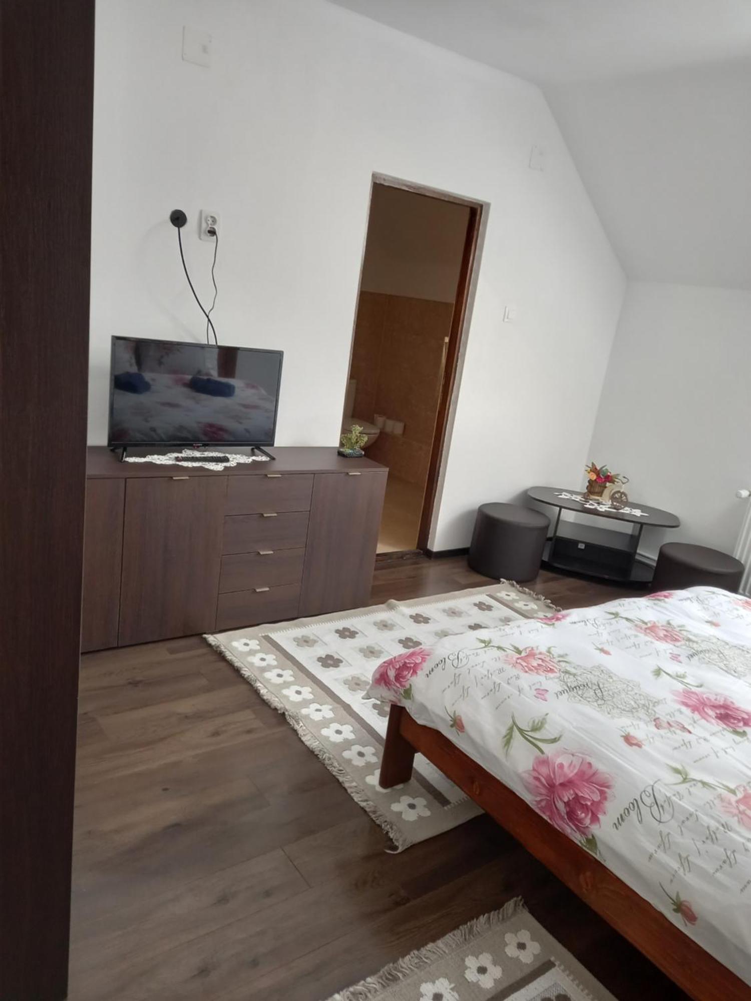 Casa Geanina Bed & Breakfast Colibiţa Екстериор снимка